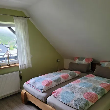 Haus Am Calmont * Bremm
